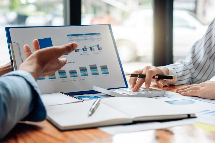 discussion meeting over a laptop